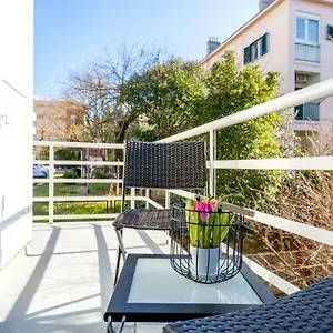 Centre Zlatan Rooms&studio Bed and breakfast Split