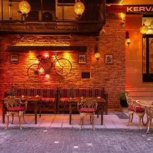 Kervanchi Apartahotel